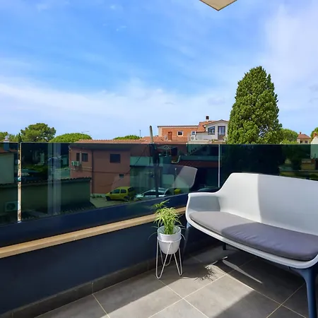Lori By Interhome