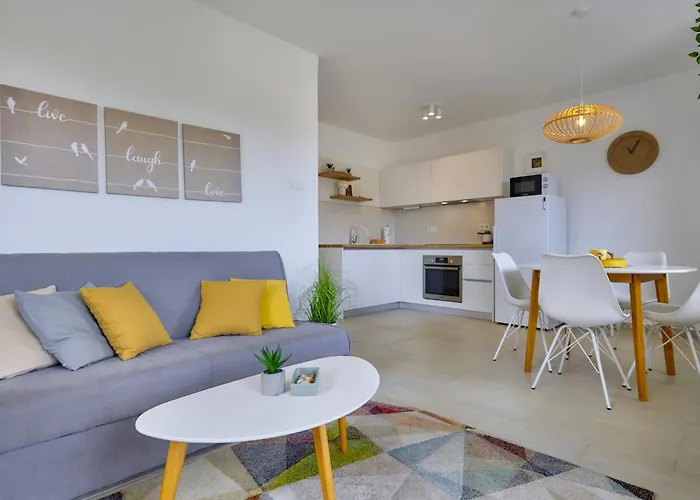 Lori By Interhome Apartman