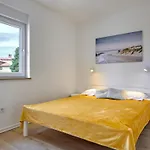 Lori By Interhome *